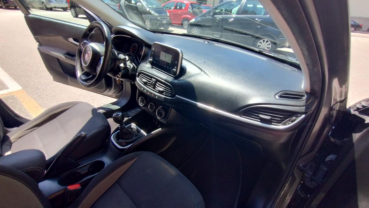 Fiat Tipo 1.6 Mjt S&S 5 porte Lounge NEOPATENTATI