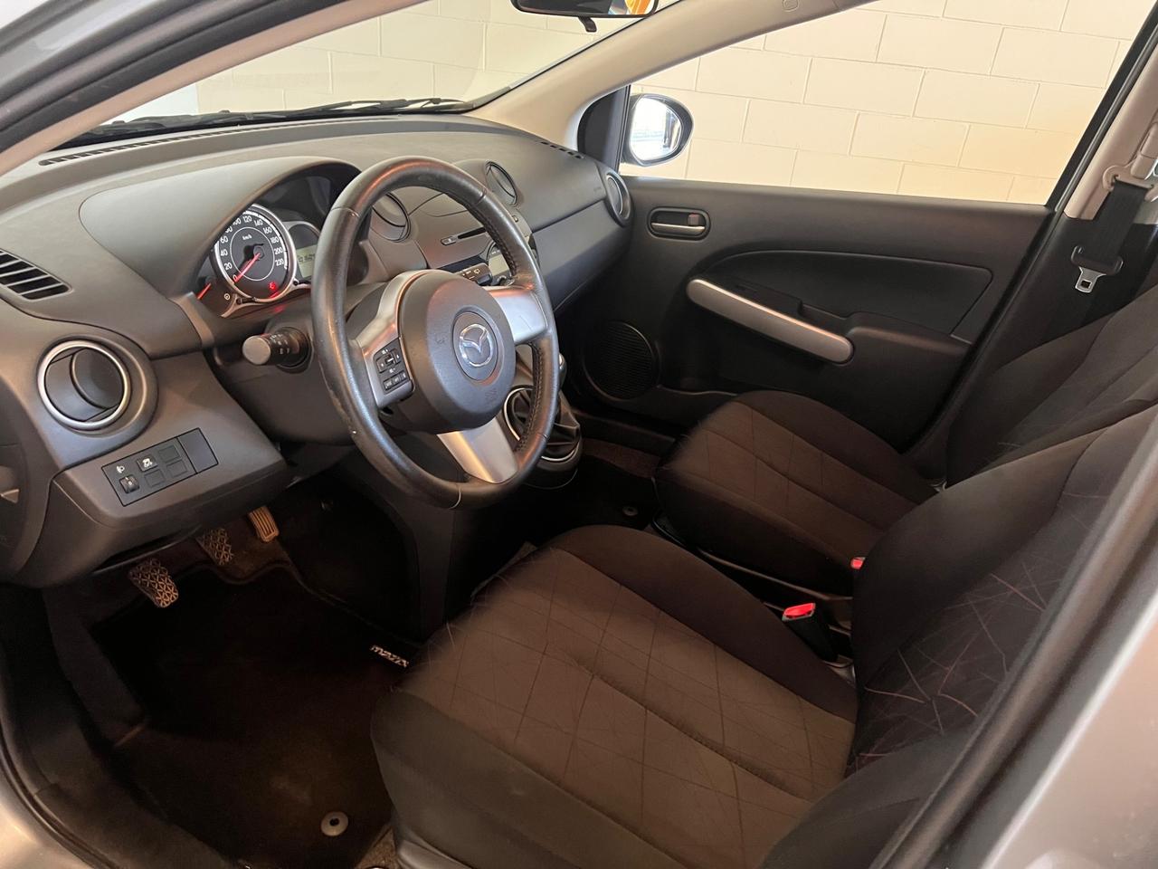 Mazda 2 Mazda2 1.3 16V 75CV 5p. Energy