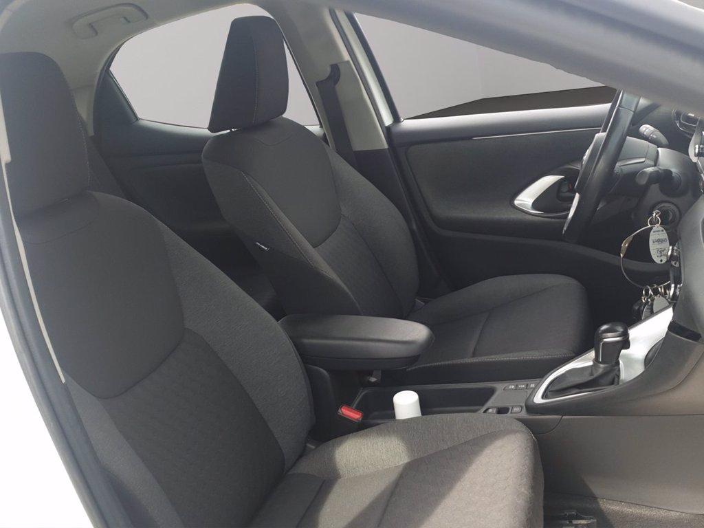 TOYOTA Yaris 1.5h trend del 2022
