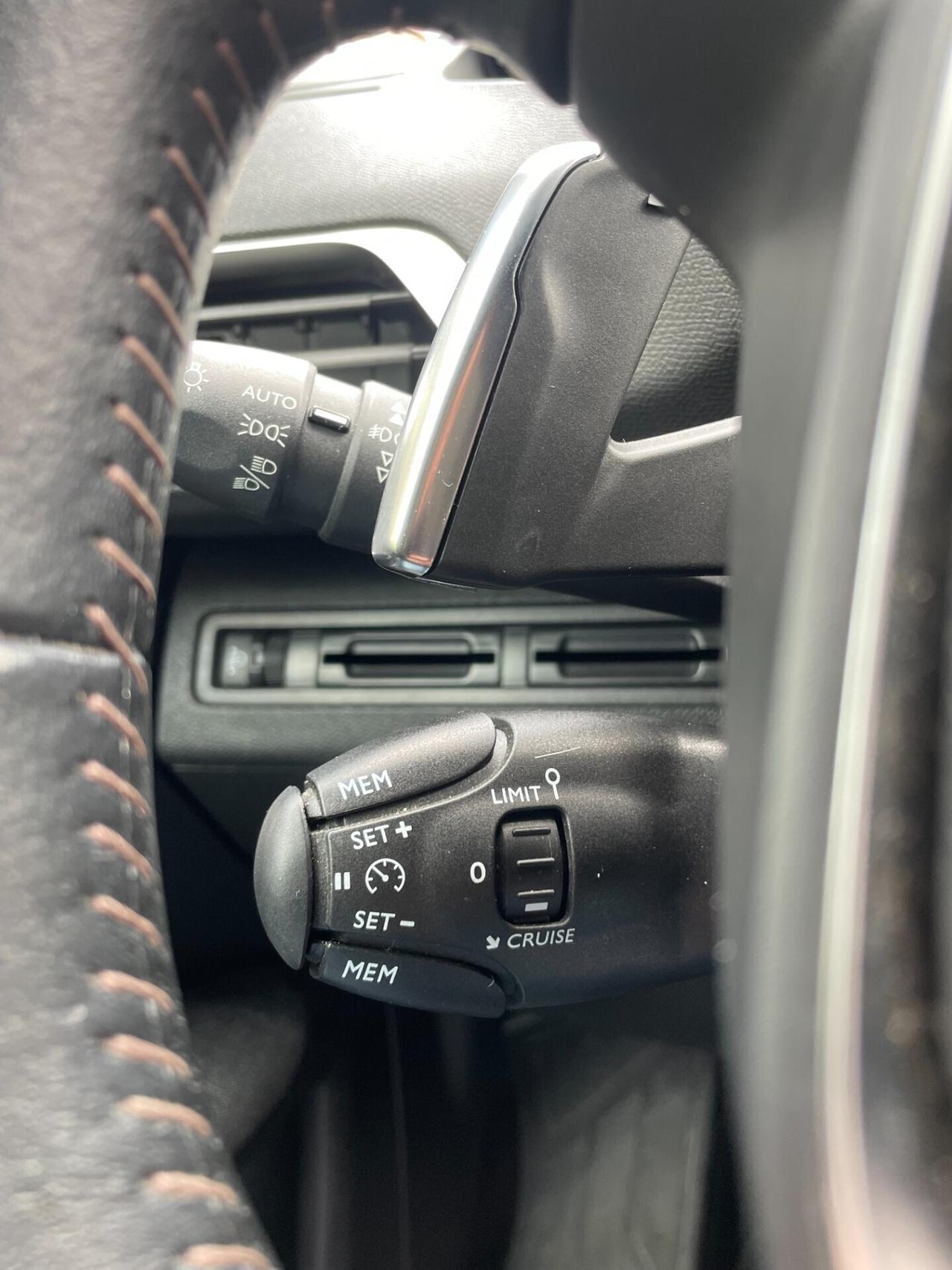 Peugeot 3008 BlueHDi 130 S&S EAT8 Allure