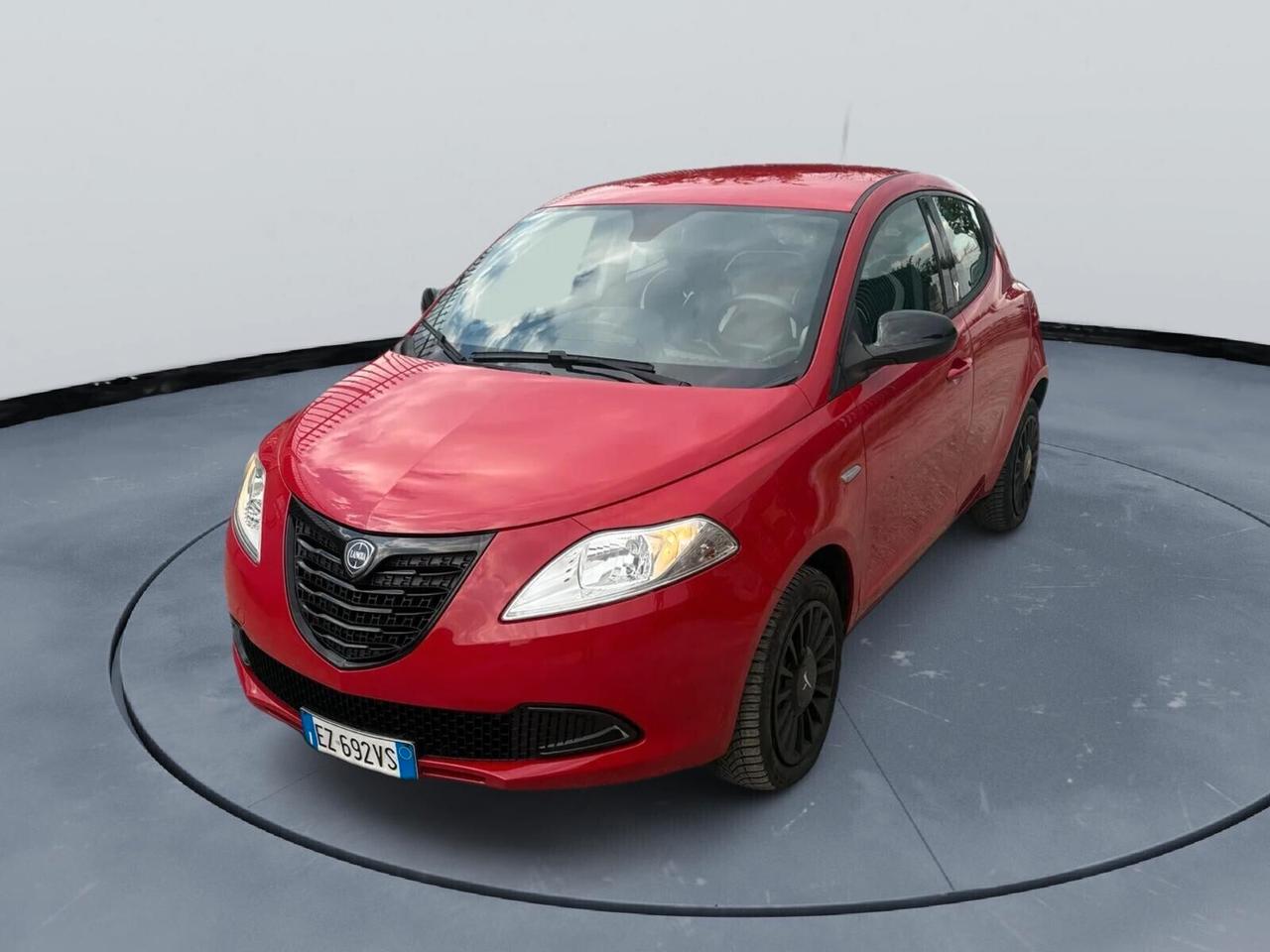 Lancia Ypsilon 1.2 69 CV 5 porte GPL Ecochic Silver