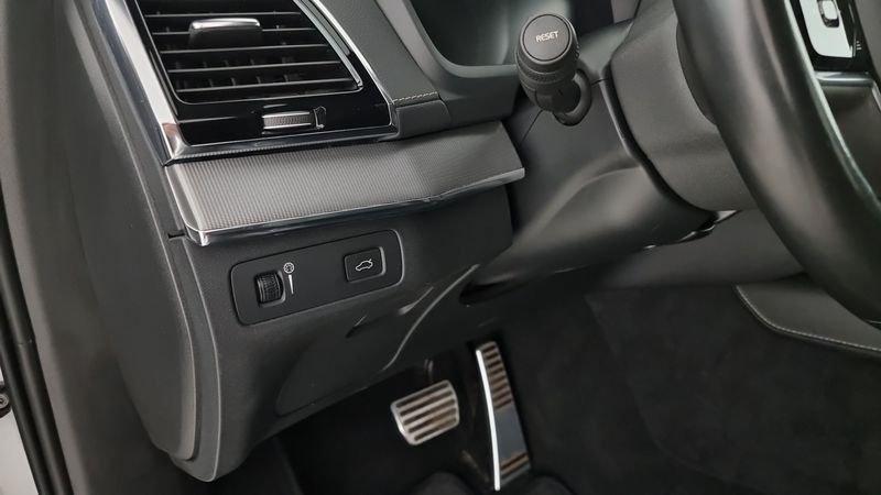 Volvo XC90 B5 (d) AWD Geartronic R-design Gancio traino