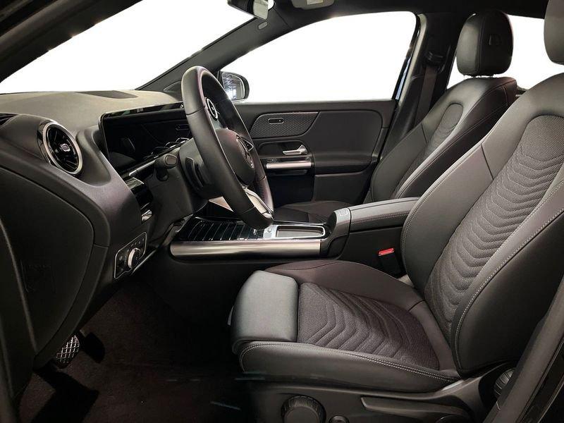 Mercedes-Benz GLA 180 d Automatic Business Extra night