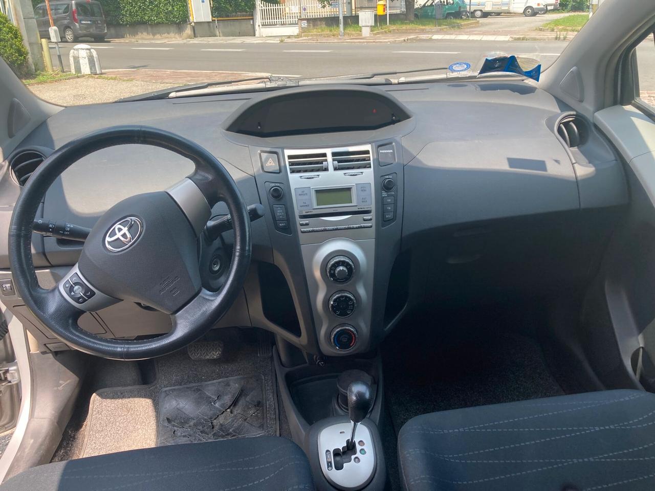 Toyota Yaris 1.3 5 porte M-MT Sol