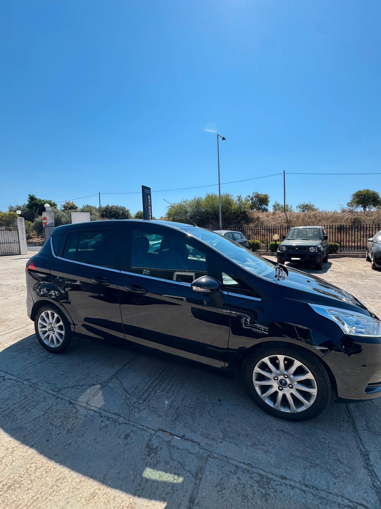 Ford B-Max 1.5 TDCi 75 CV Business Titanium