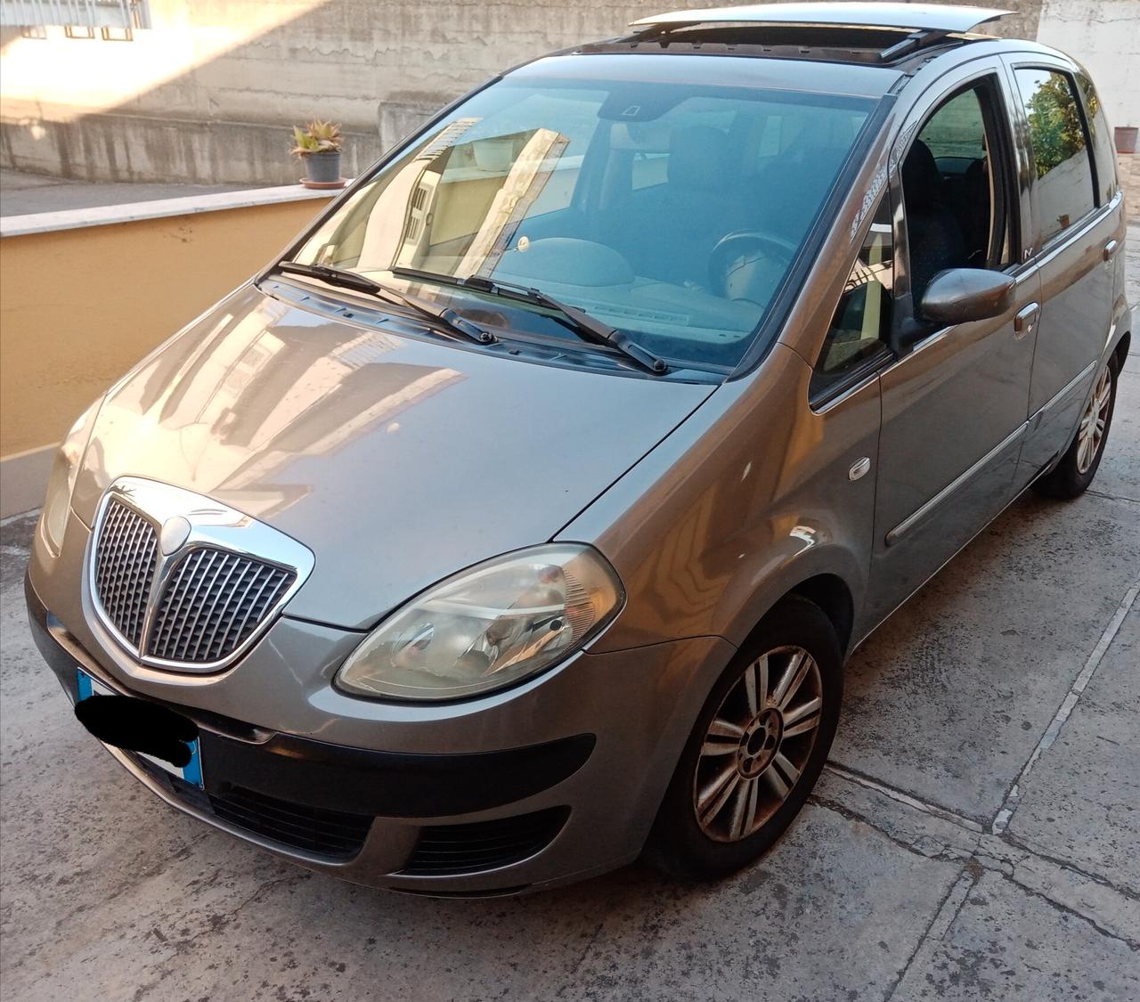 Lancia MUSA 1.4 16V Platino testata da rifare