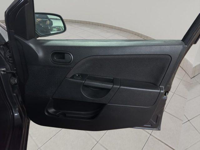 FORD Fiesta 1.2 16V 5p. Ghia