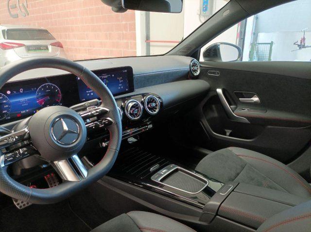 MERCEDES-BENZ A 250 Automatic 4Matic AMG Line Premium