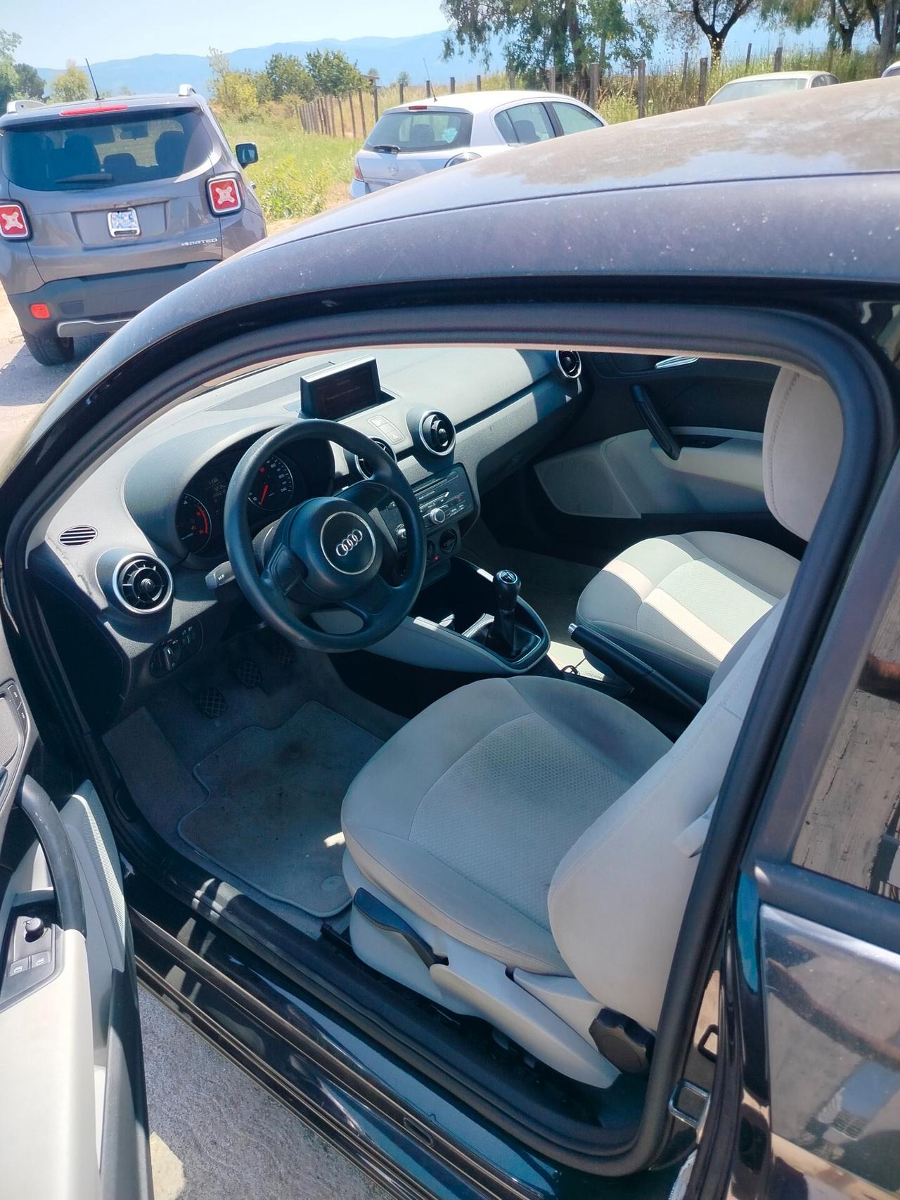 Audi A1 1.6 TDI 105 CV Attraction