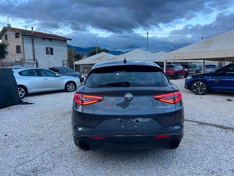 Alfa Romeo Stelvio 2.2 Turbodiesel 160 CV AT8 RWD Sprint
