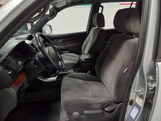 TOYOTA Land Cruiser 3.0 D-4D 16V cat CAMBIO MANUALE