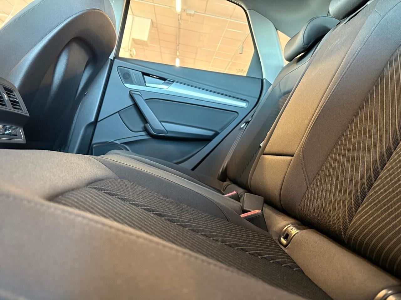 Audi Q5 SPB BUSINESS ADVANCED 40 2.0 TDI quattro S tronic