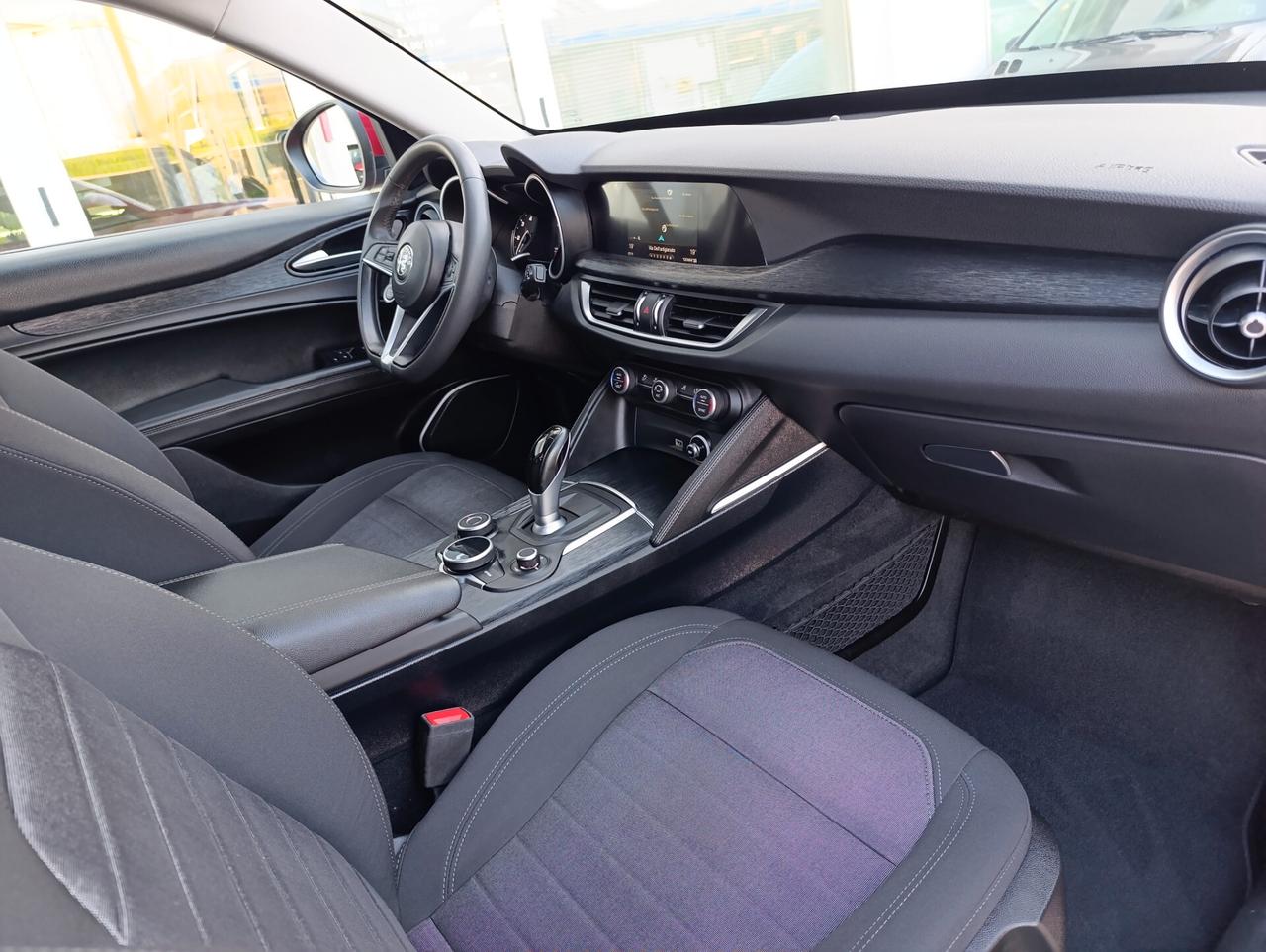 Alfa Romeo Stelvio 2.2 Turbodiesel 160 CV AT8 RWD Business