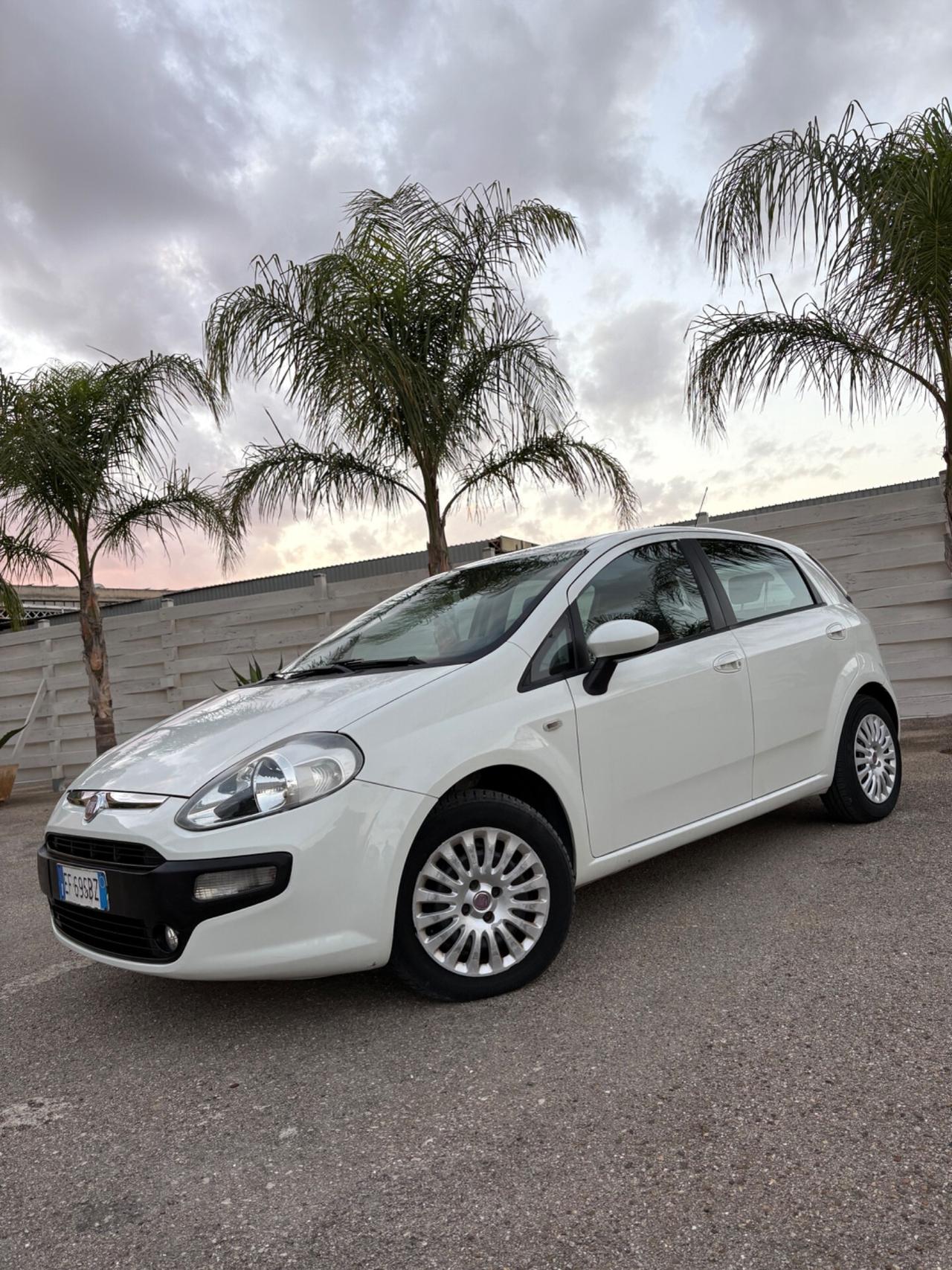 Fiat Punto Evo 1.3 Mjt tagliando eseguito 5 porte in eccellenti condizioni
