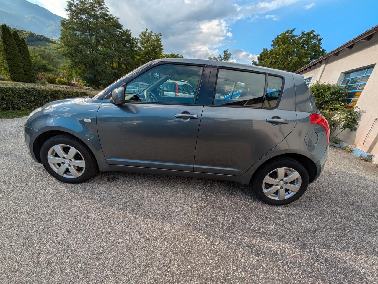 SUZUKI SWIFT 4X4 1.3 BENZINA 92CV