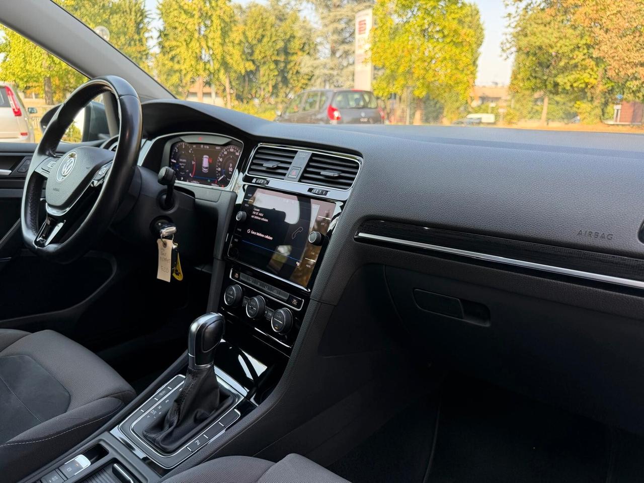 Volkswagen Golf 2.0 TDI 5p. Highline BlueMotion Technology