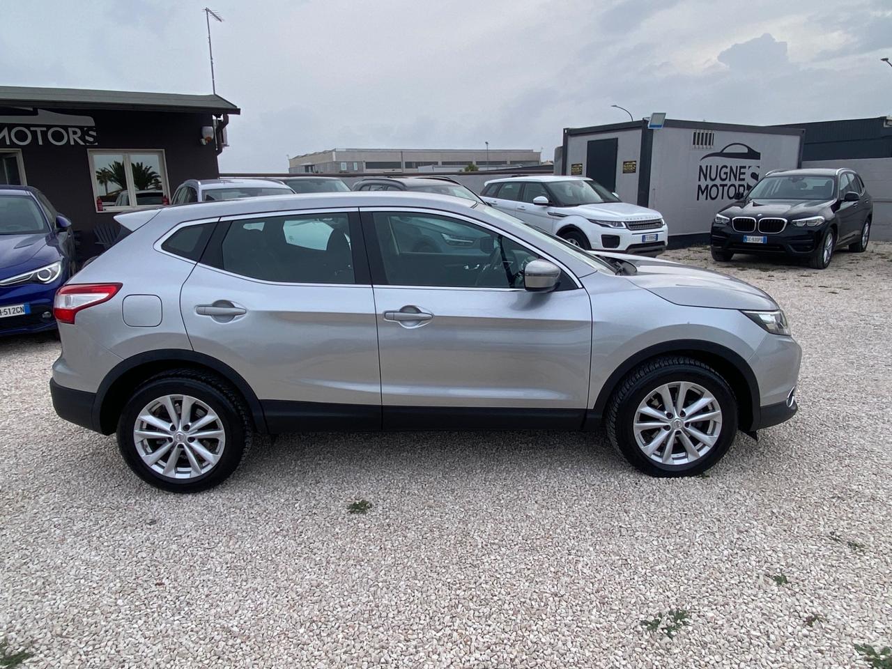 Nissan Qashqai 1.5 dCi Tekna GANCIO TRAINO,TELECAMERE 360*,NEOPATENTATI UNICO PROPIETARIO