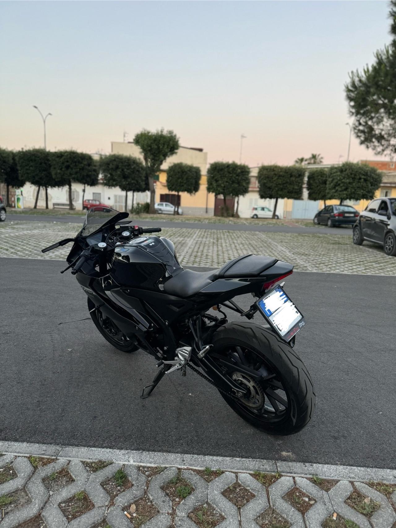 Yamaha YZF R125