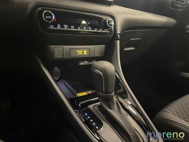 Toyota Yaris 1.5h 130 Lounge