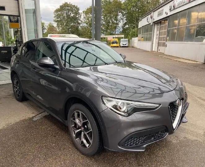 Alfa Romeo Stelvio 2.2 Turbodiesel 160 CV AT8 RWD Business