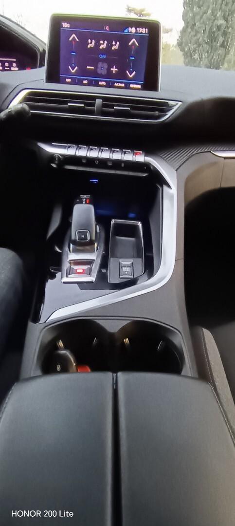 Peugeot 3008 3008 1.5 bluehd Acti Pack 130cv eat8