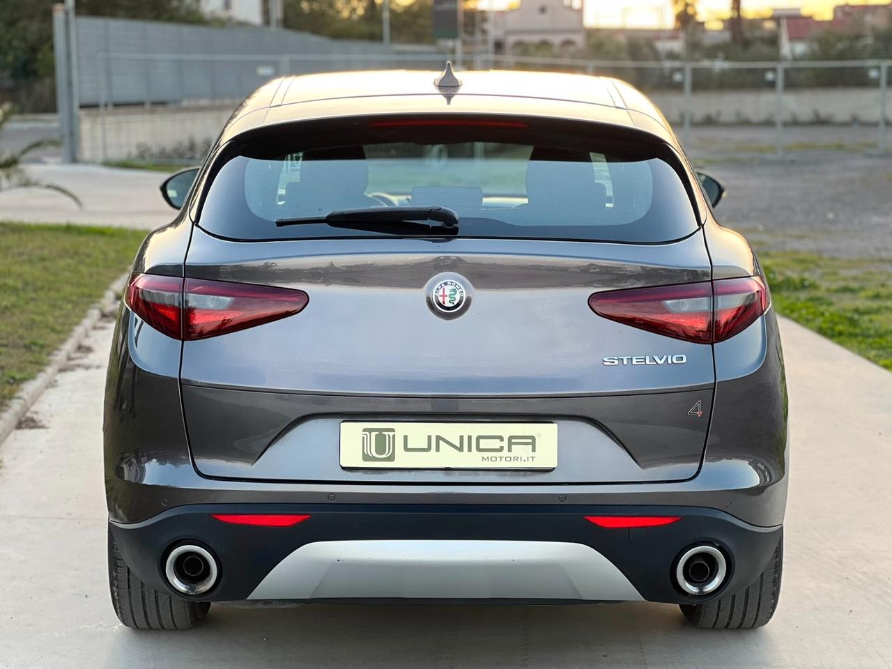 Alfa Romeo Stelvio 2.2 Turbodiesel 160 CV AT8 RWD Business