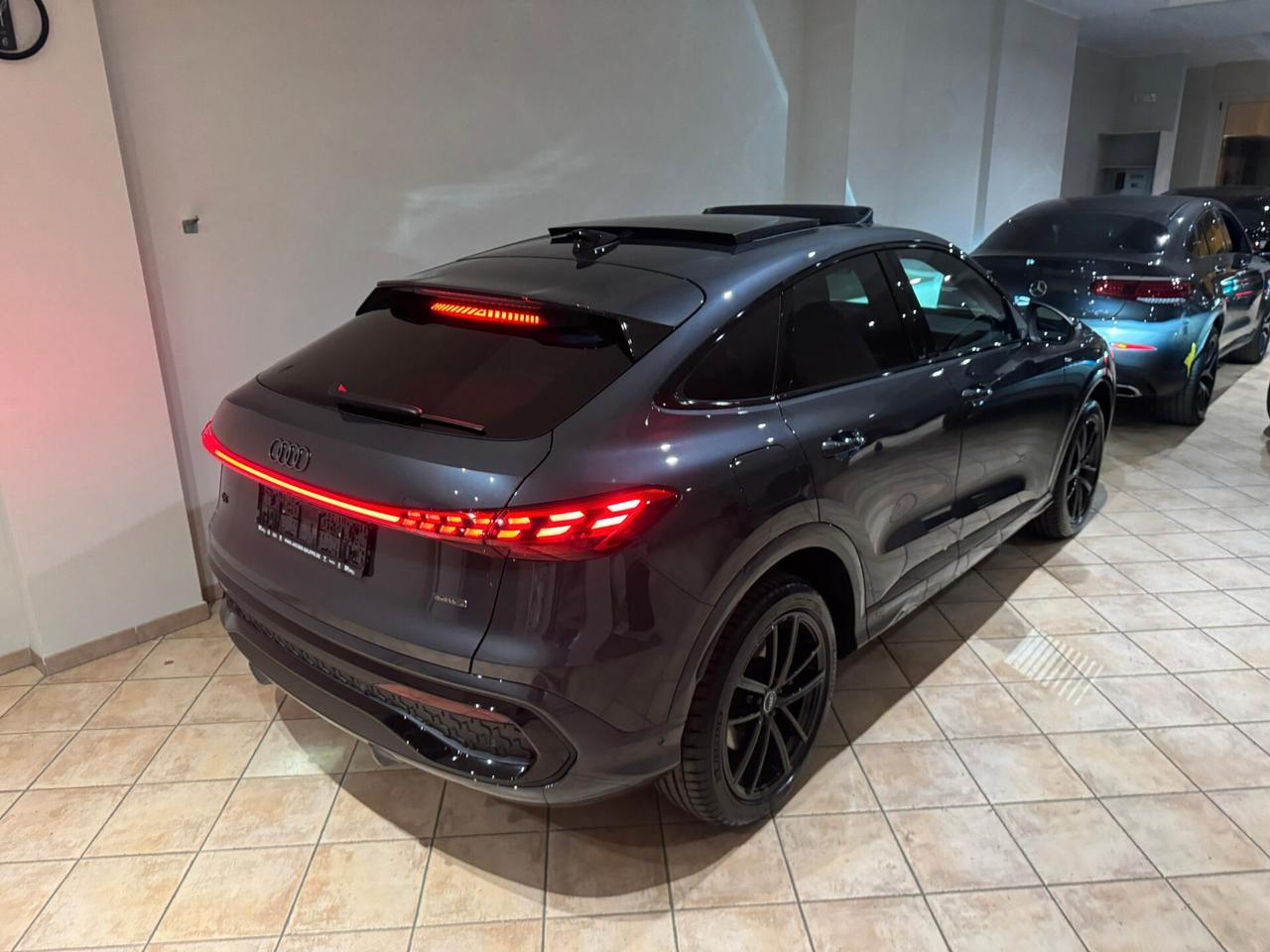 Audi Q5 SPB TDi 150 kW mHEV+ S tronic quattro line edition