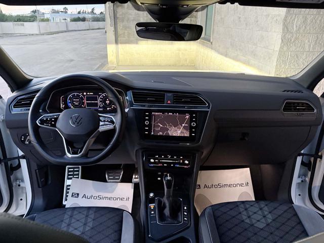 VOLKSWAGEN Tiguan 2.0 TDI 150 CV SCR DSG R-Line LUCI AMBIENTE