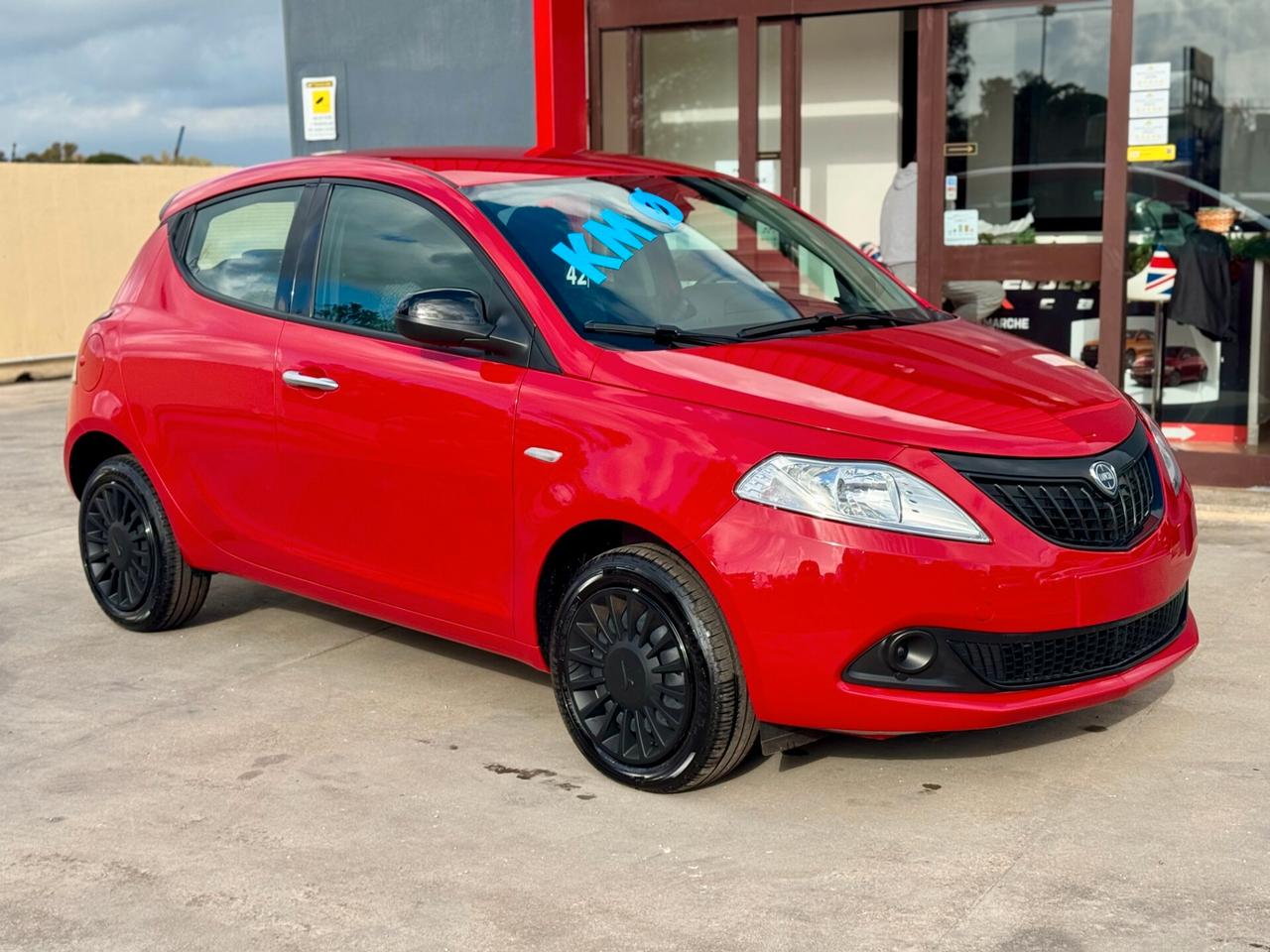 Lancia Ypsilon 1.0 FireFly 5 porte S&S Hybrid Silver Plus