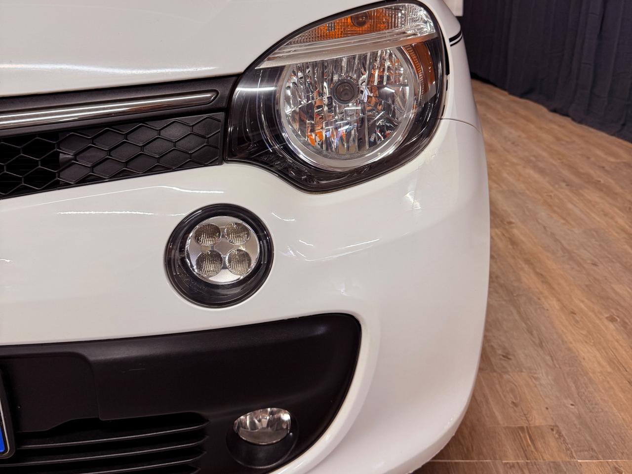 MERAVIGLIOSA RENAULT TWINGO CON SOLI 80.769 KM ADATTA A NEOPATENTATI