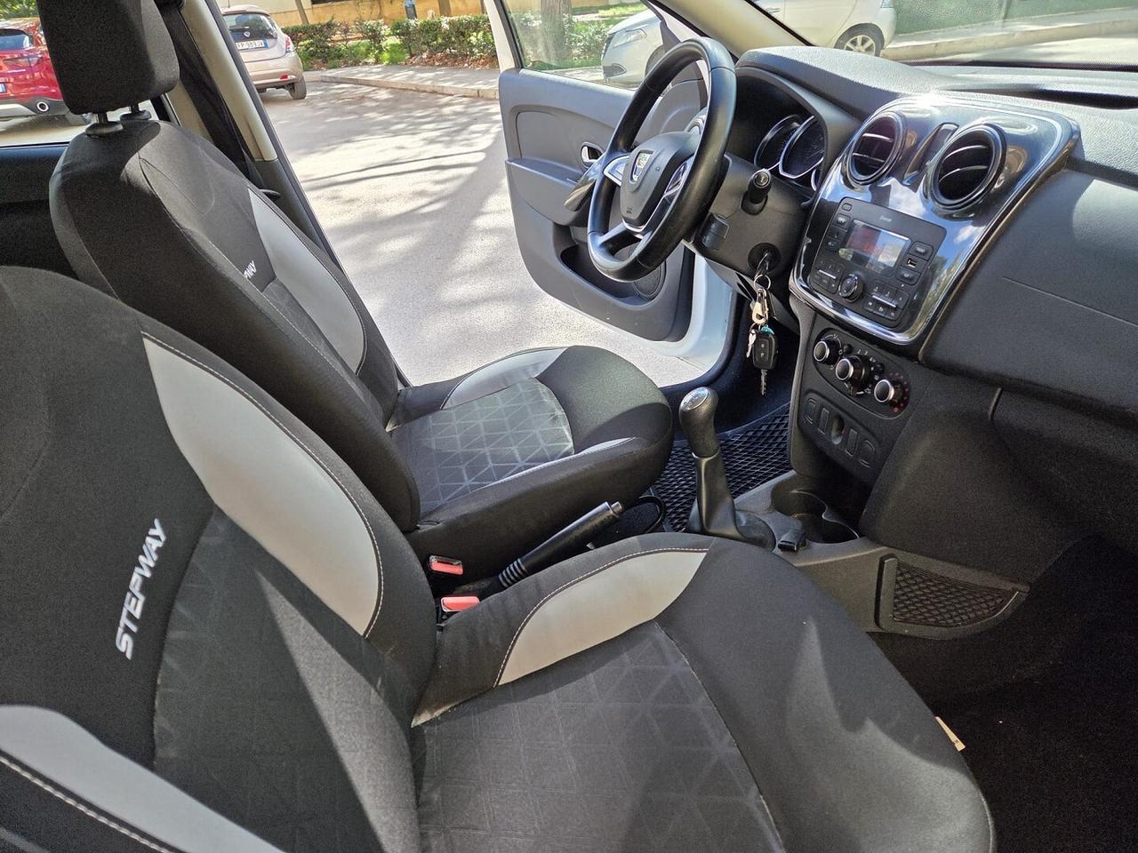 DACIA SANDERO 1.5 DCi 75CV UNICO PROPRIETARIO 2019