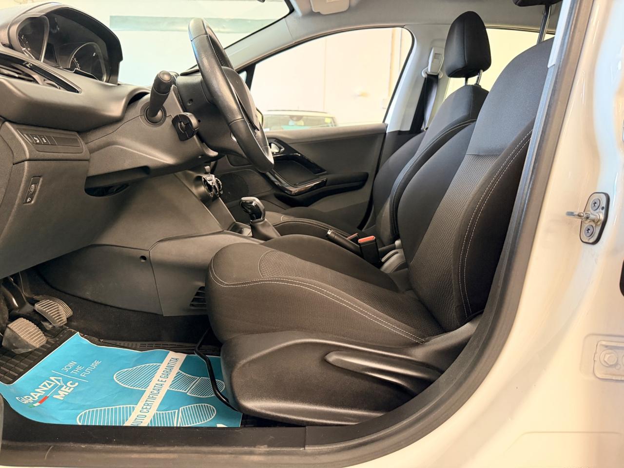 Peugeot 208 BlueHDi 75 5 porte Allure