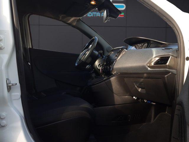 LANCIA Ypsilon 1.0 FireFly 5 porte S&S Hybrid Alberta Ferretti