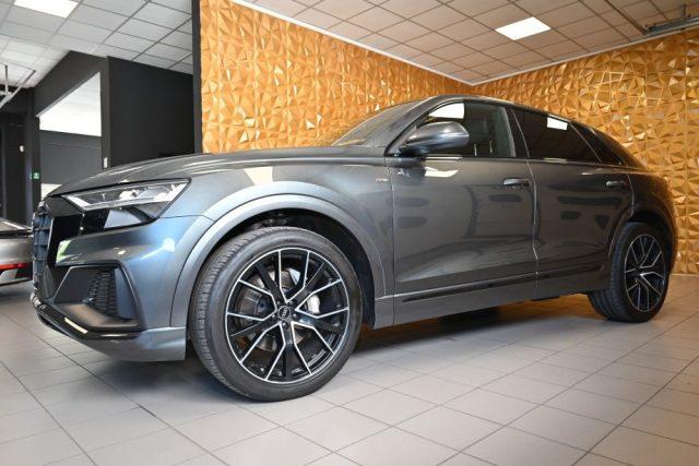 AUDI Q8 50TDI Q.TIP.286CV 2xS-LINE TET.22"SOSP.SED.RIS.CAM