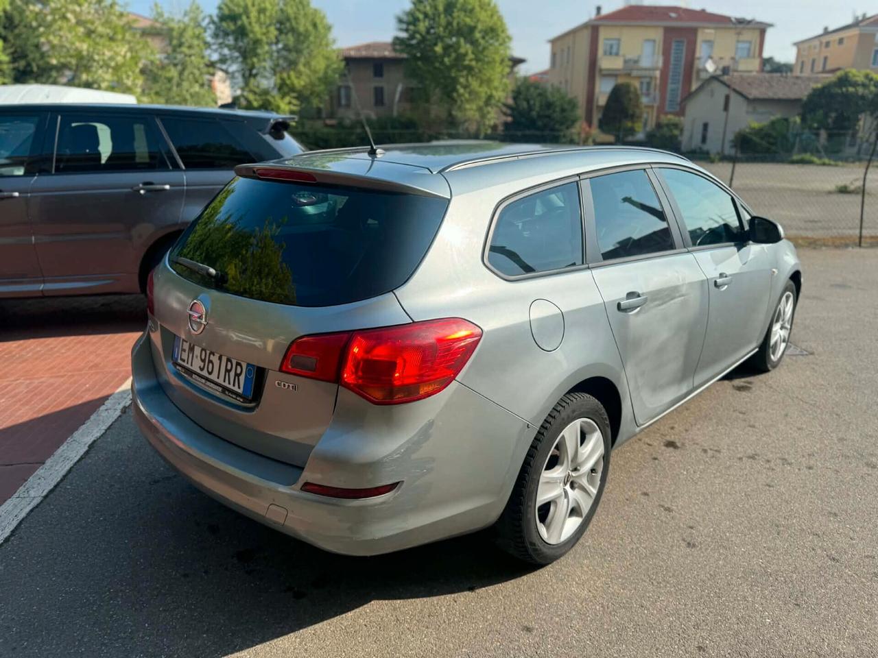 Opel Astra Anno 2012 1.7 DIESEL 110 CV CAMBIO MANUALE