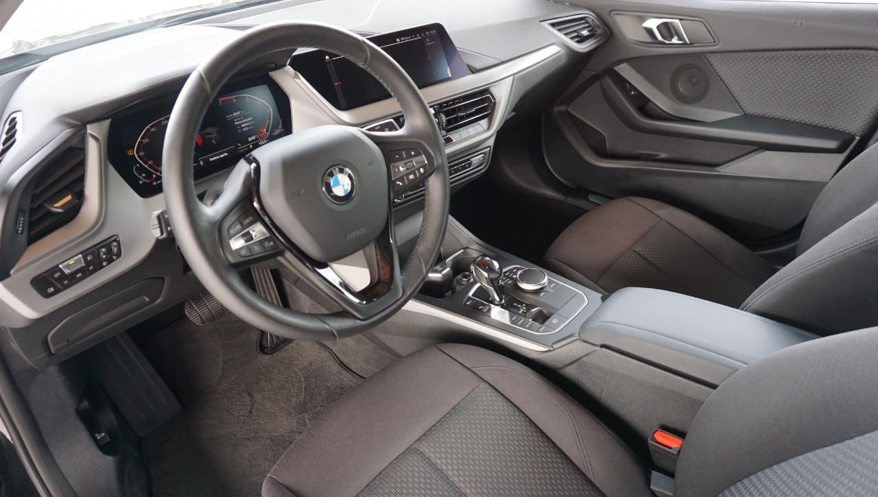 BMW 118 i Business Advantage 140cv auto