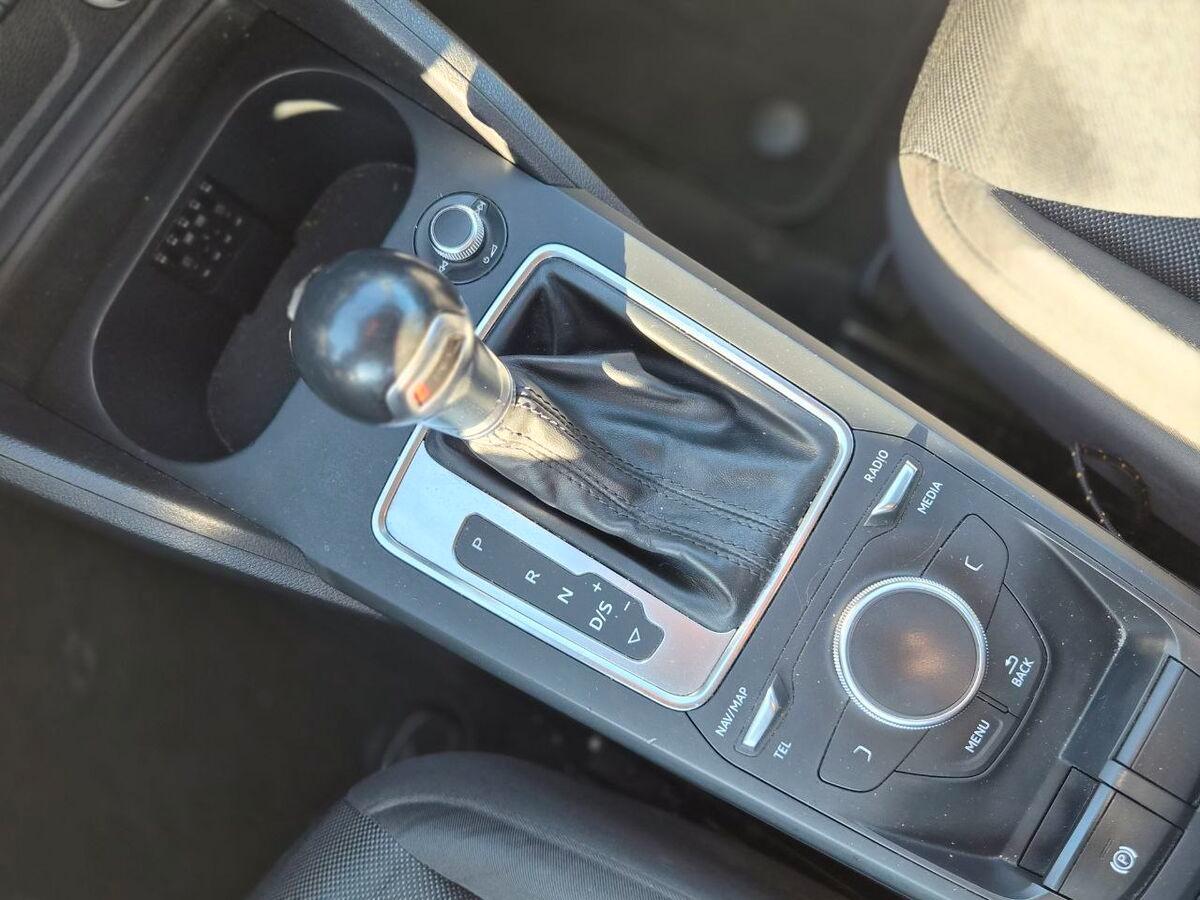 Audi Q2 30 1.6 tdi Admired s-tronic