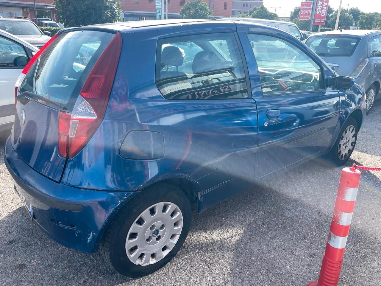 Fiat Punto 1.2 3 porte 60 cv Neopatentati