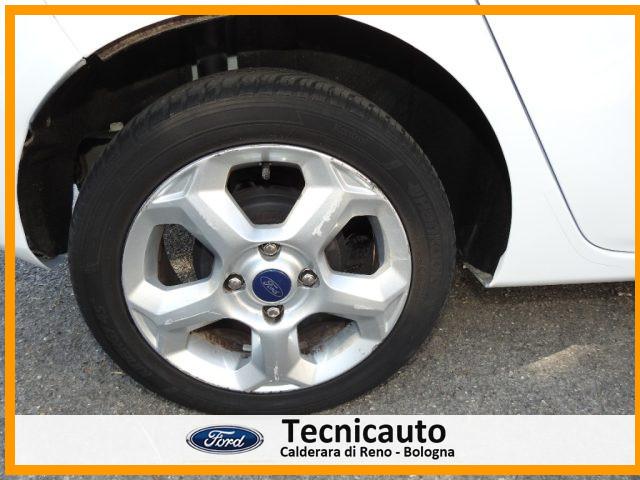 FORD Fiesta 1.4 5 porte Bz.- GPL Titanium *OK NEOPATENTATO*