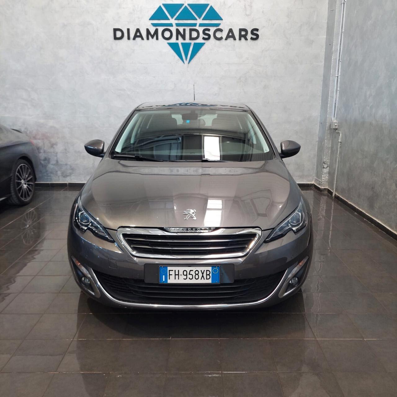 Peugeot 308 1.2 turbo benzina