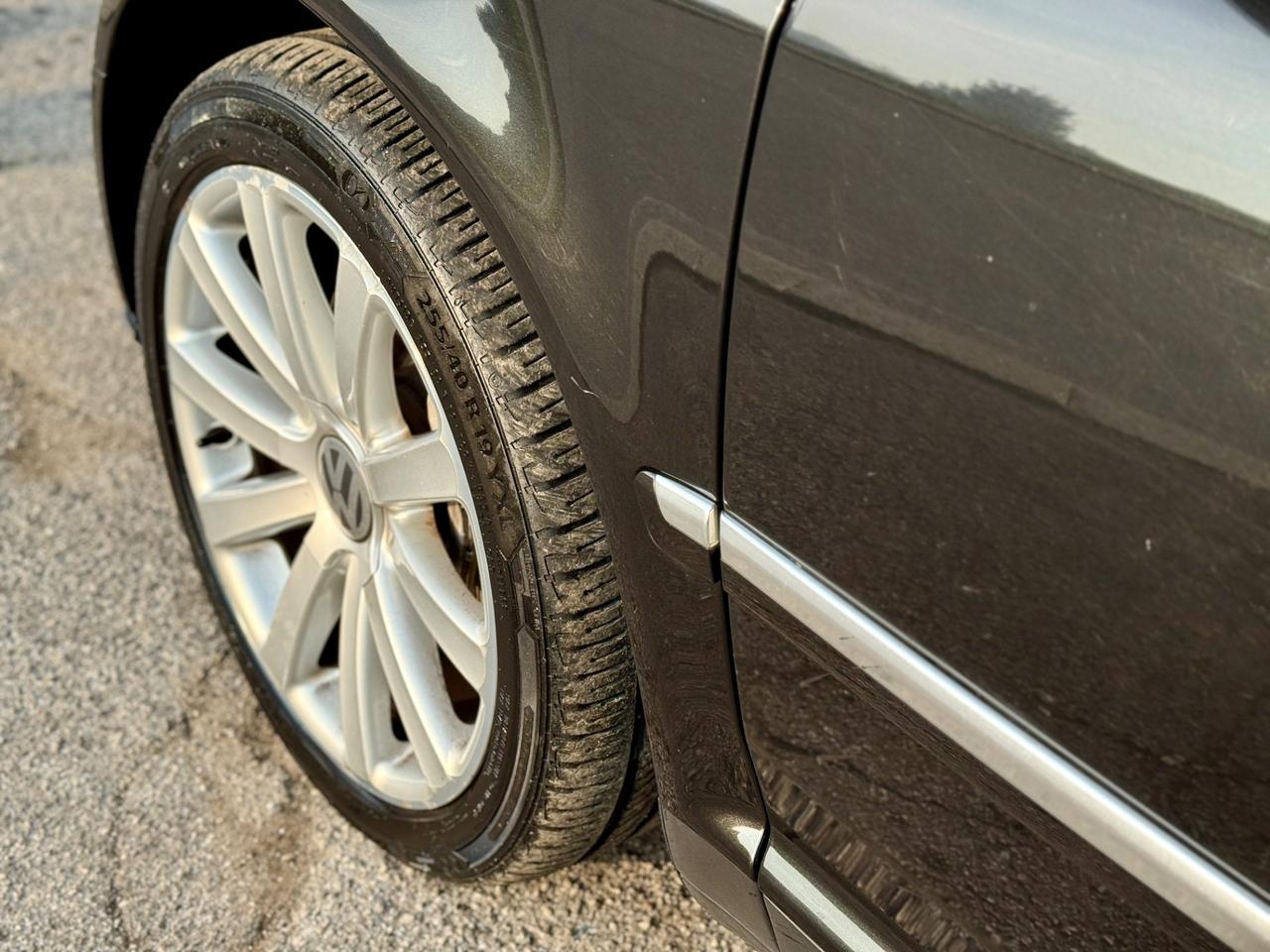 Volkswagen Phaeton 3.0/240 V6 TDI DPF 4mot. tip. 5 posti