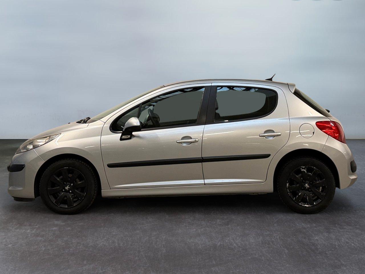 Peugeot 207 5 Porte 207 5p 1.4 8v One-Line c/esp