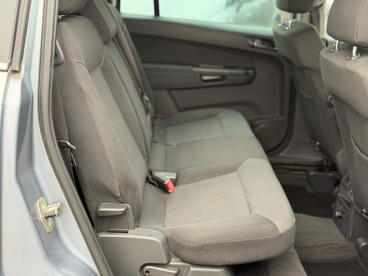 Opel Zafira 1.6 metano 7 POSTI