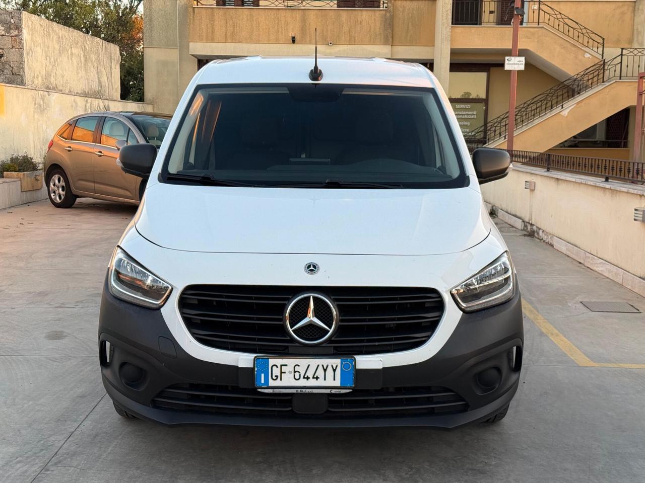 Mercedes Benz