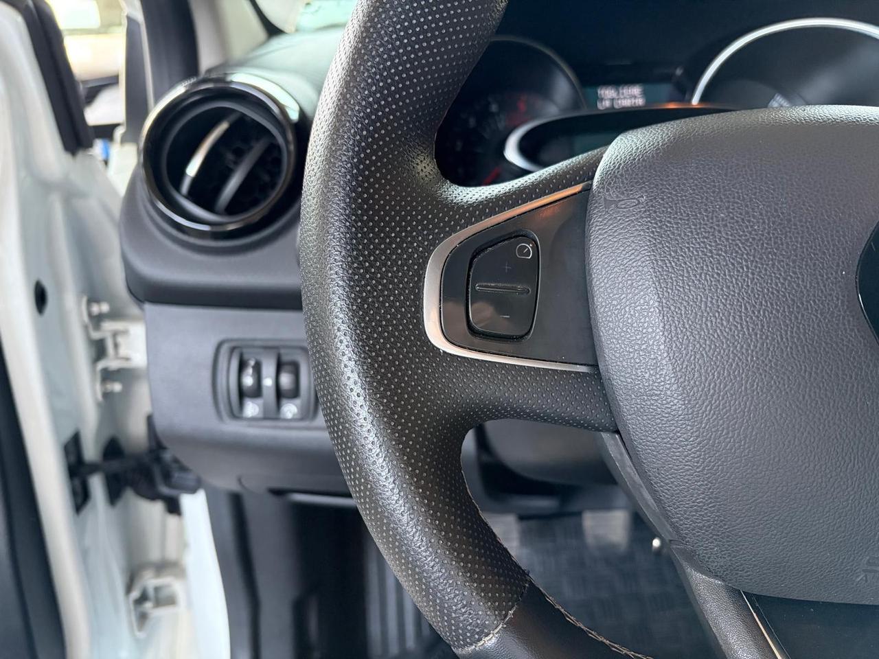 Renault Clio dCi 8V 75CV Start&Stop 5 porte Energy Zen