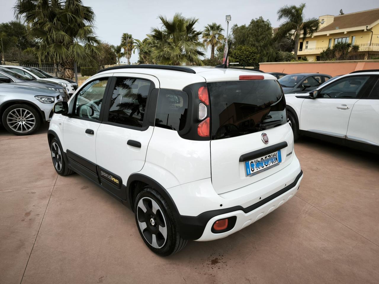 Fiat Panda 1.0 FireFly S&S Hybrid Pandina