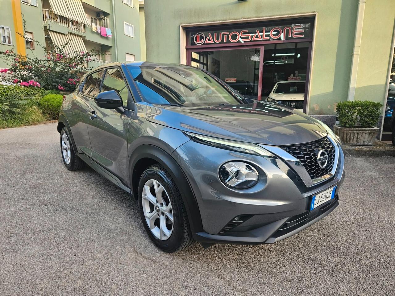Nissan Juke 1.0 DIG-T 114 CV N-Connecta