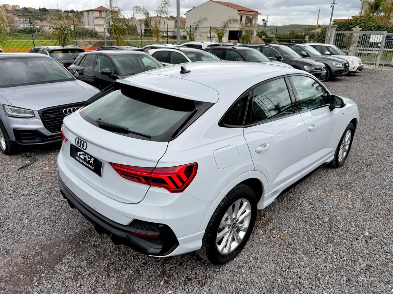 AUDI Q3 SPORTBACK 2.0TDI S-LINE LED RETROCAMERA 360 SONOS