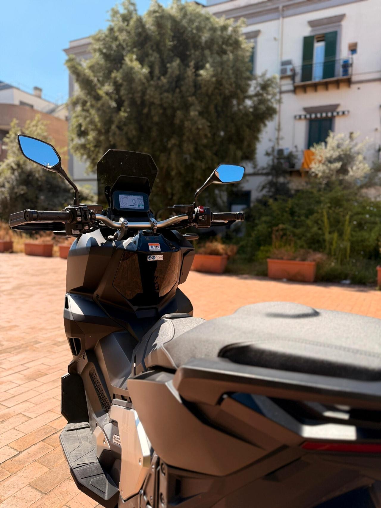 HONDA XADV 750