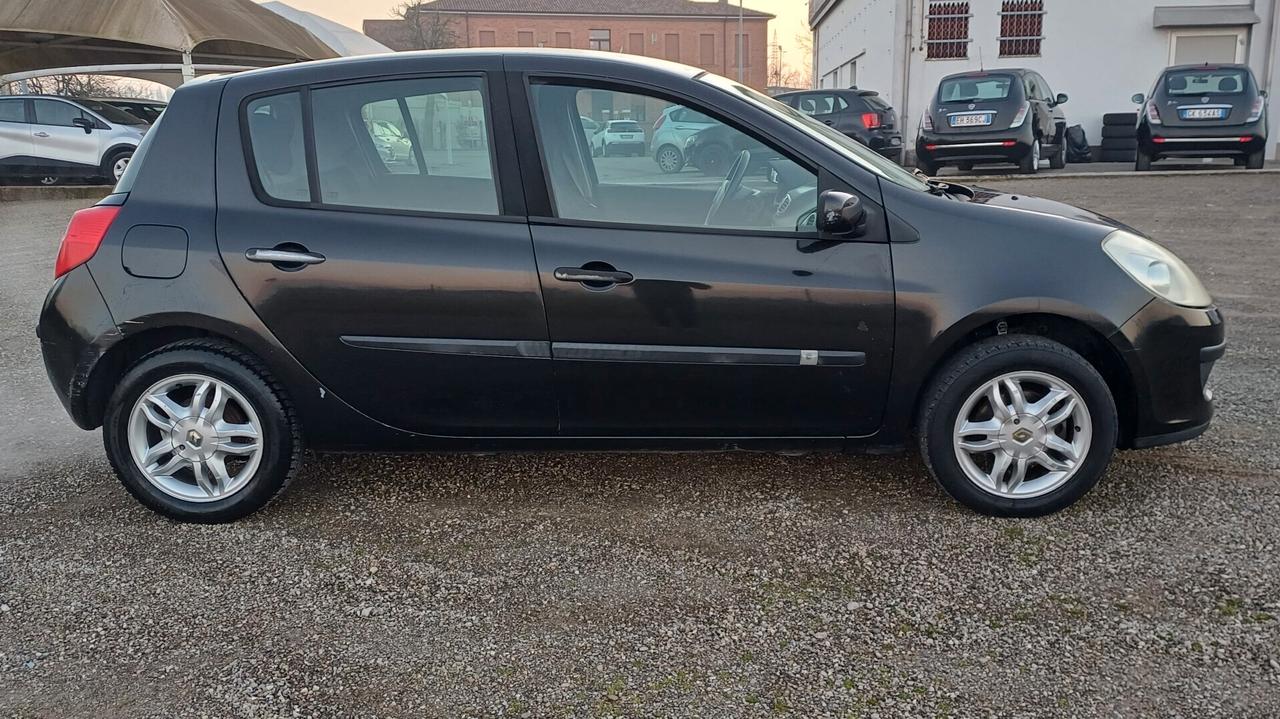 Renault Clio 1.2 16V TCE 100CV 5 porte GPL Le Iene